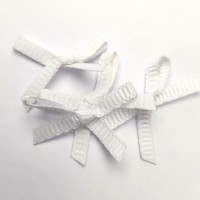 Beyaz Fiyonk | 3 mm lik ince şeritlerden
