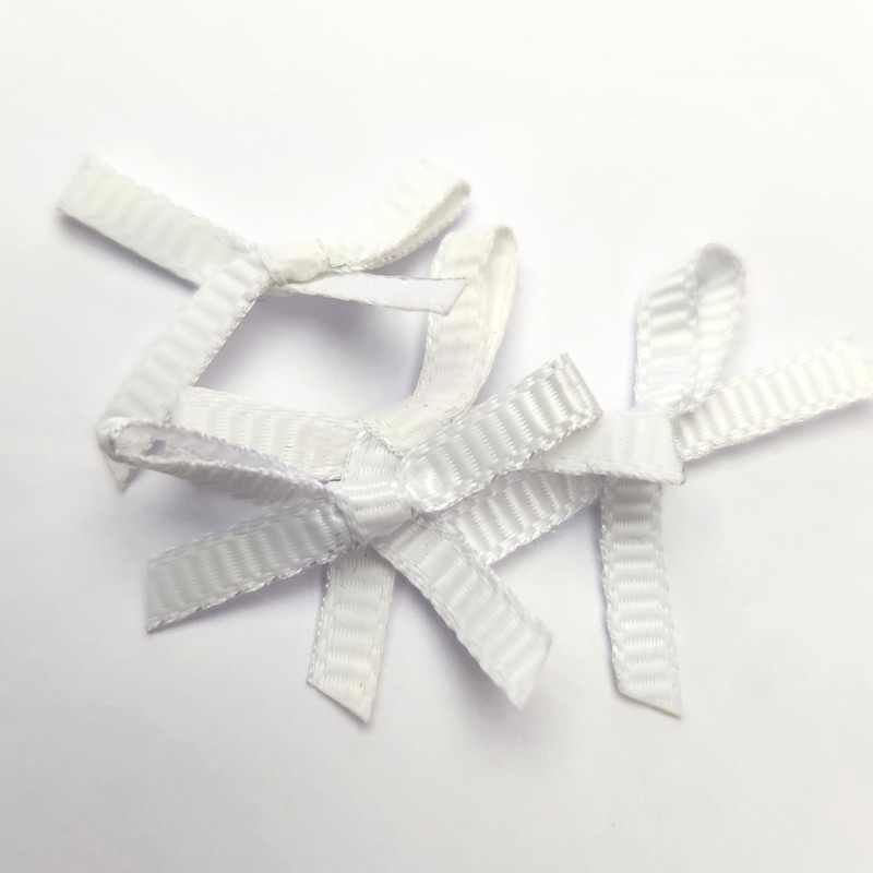 Beyaz Fiyonk | 3 mm lik ince şeritlerden