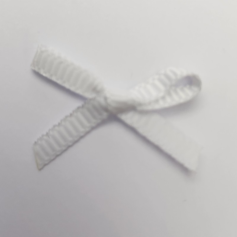 Beyaz Fiyonk | 3 mm lik ince şeritlerden