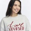 Kadife Love Yourself Desenli Gri Melanj Yumuşak Dokulu Regular Fit Bisiklet Yaka Kadın Sweatshirt