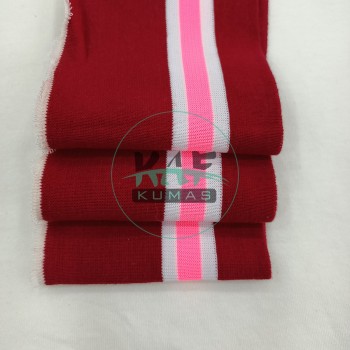 Pembe Çizgili Kırmızı Yaka