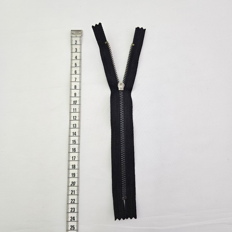 Yuvarlak Halka Fermuar | Mont-Çanta Fermuarı Uzunluk: 20 cm | Siyah