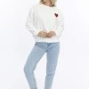 Kadife Kalp Desenli Ekru Yumuşak Dokulu Regular Fit Bisiklet Yaka Kadın Sweatshirt