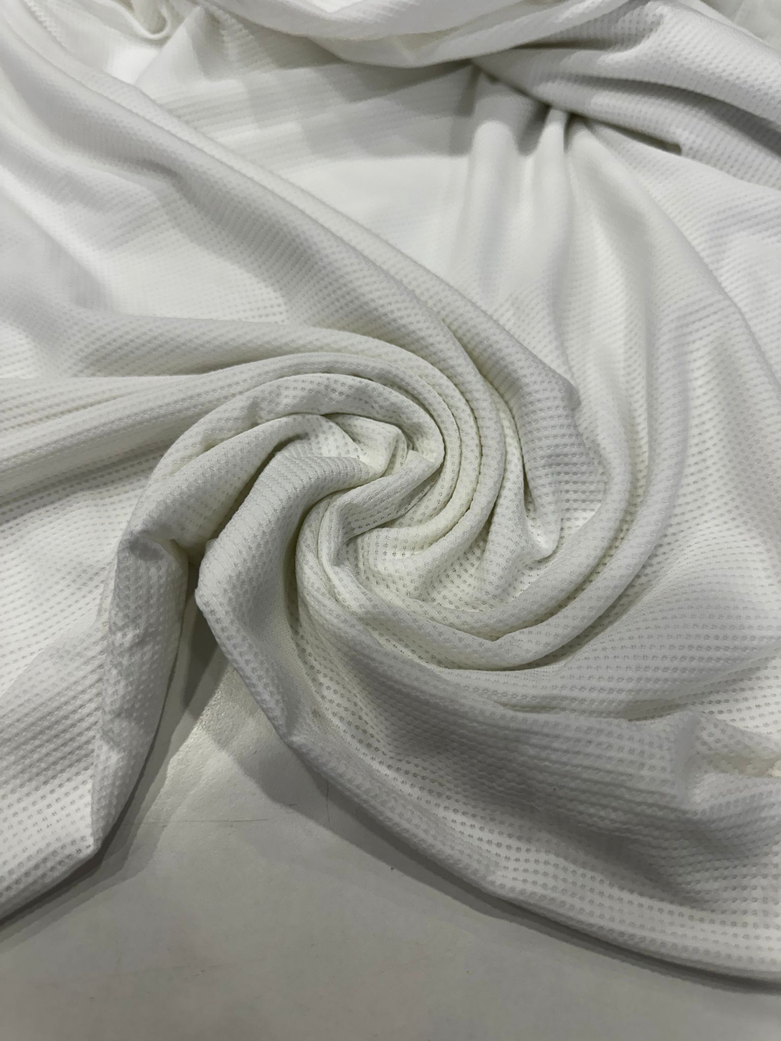 Polyester Parça  Süprem Kumaş | Beyaz | Parça: 180*50 cm