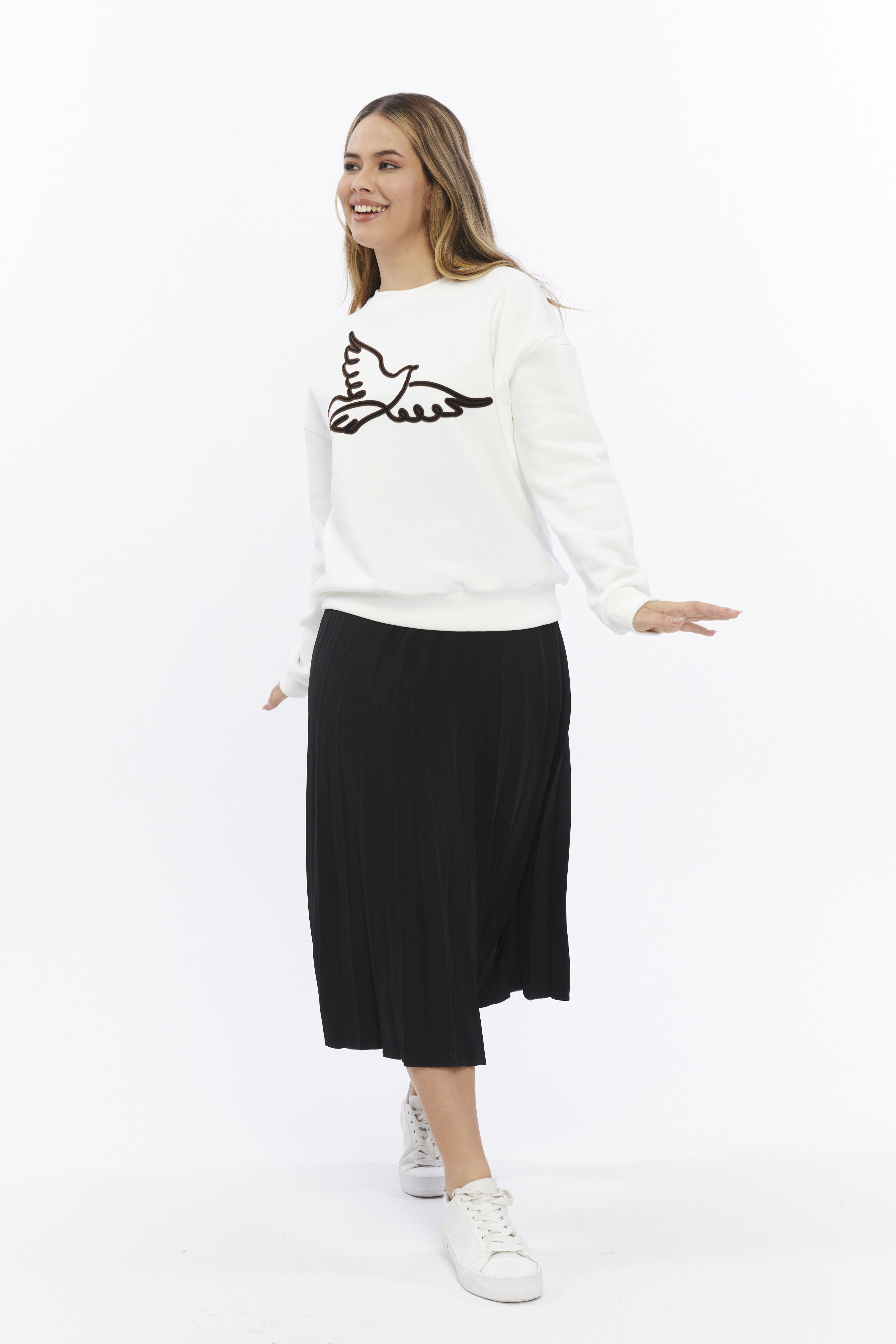 Kadife Kuş Desenli Şardonlu (Içi Polarlı) Ekru Regular Fit Bisiklet Yaka Kadın Sweatshirt