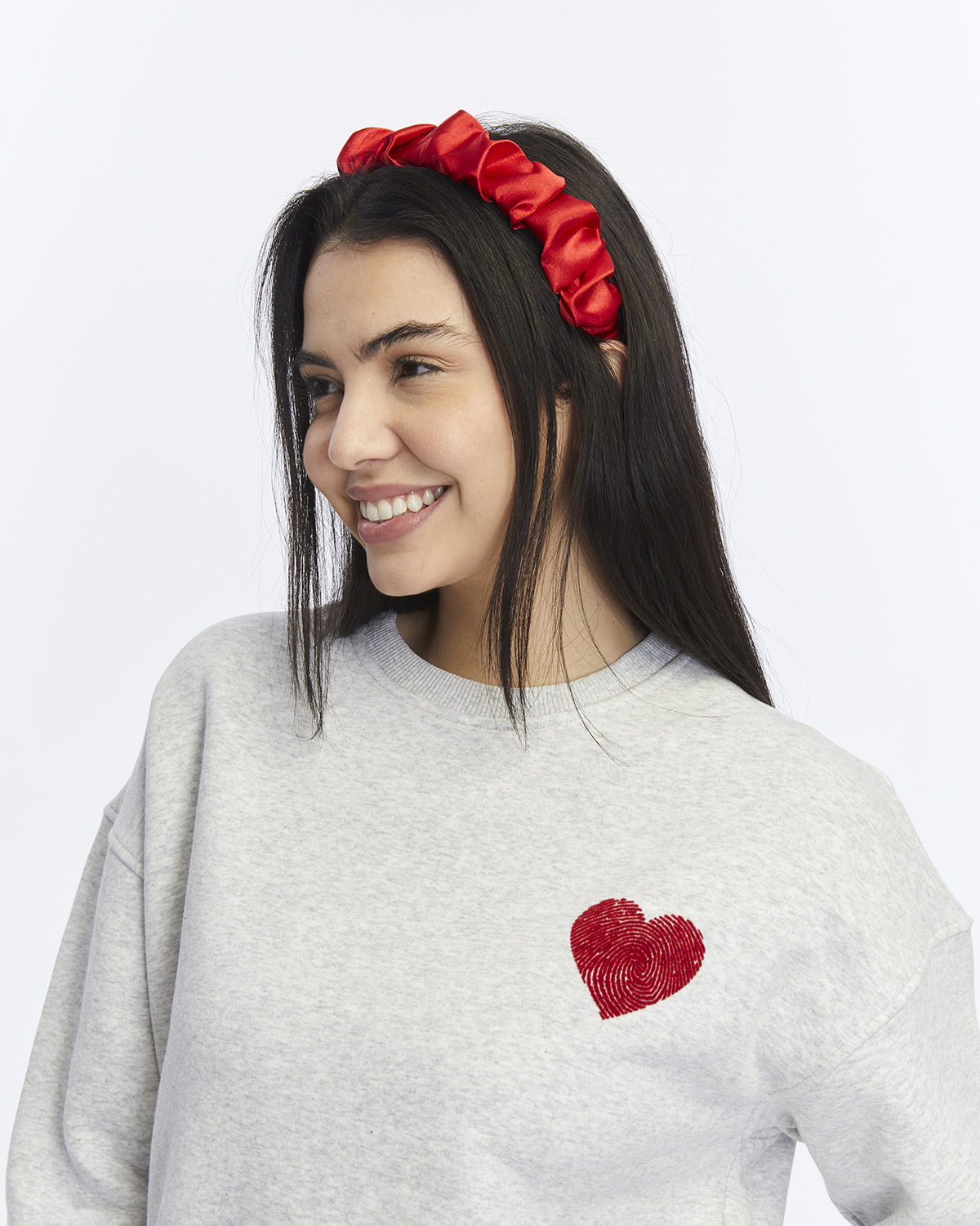 Kadife Kalp Desenli Gri Melanj Yumuşak Dokulu Regular Fit Bisiklet Yaka Kadın Sweatshirt