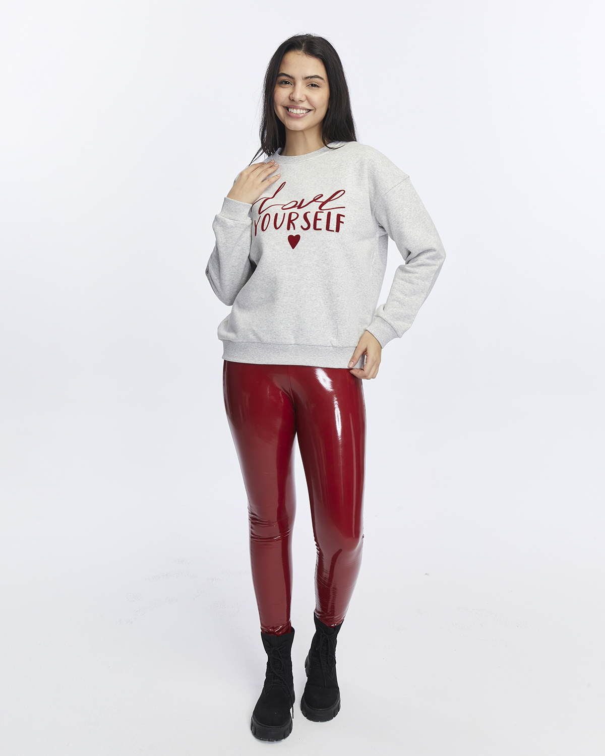 Kadife Love Yourself Desenli Gri Melanj Yumuşak Dokulu Regular Fit Bisiklet Yaka Kadın Sweatshirt