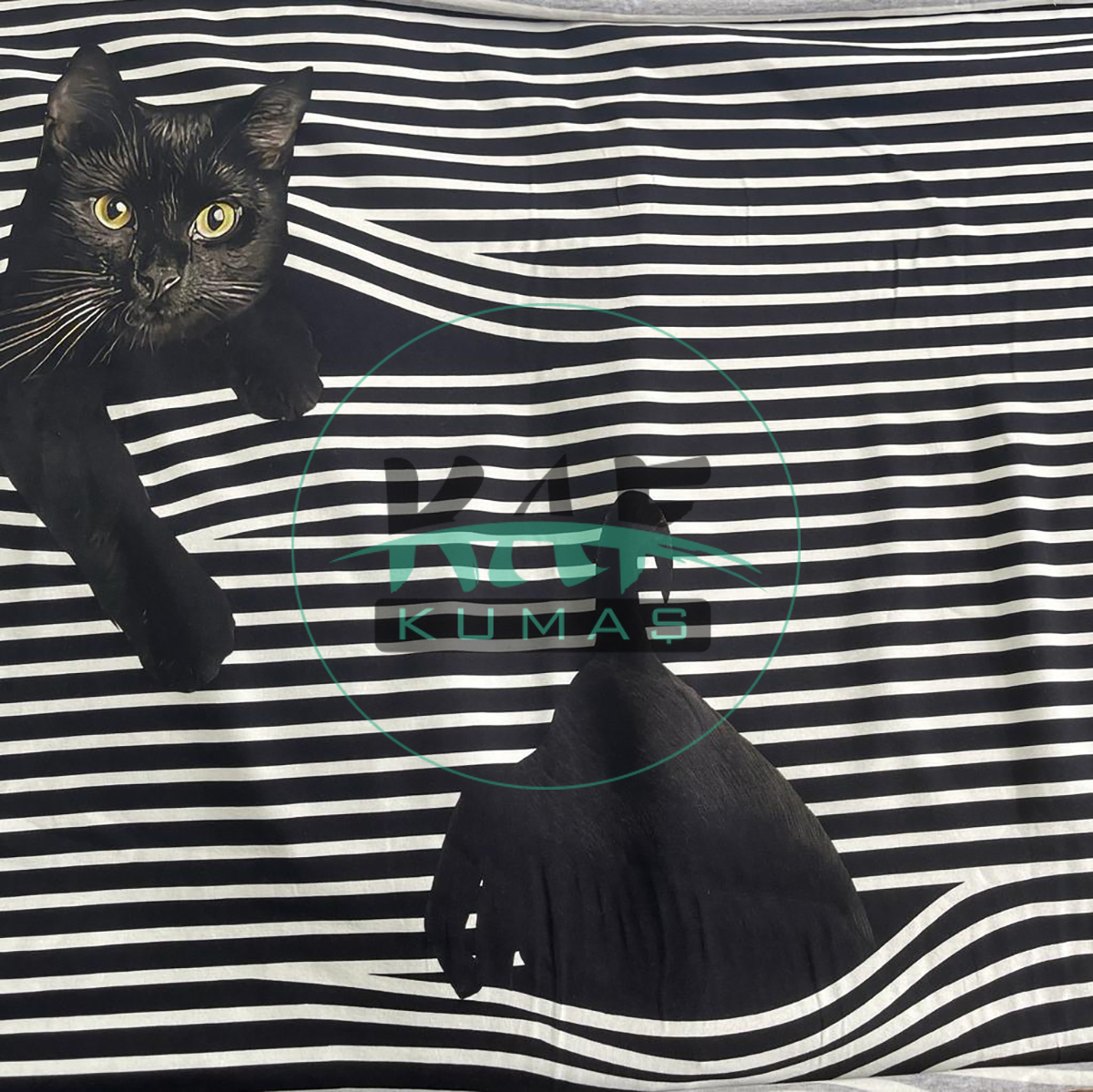 Siyah Beyaz Çizgili Kedi Desen Pano Kumaş 70x180 cm